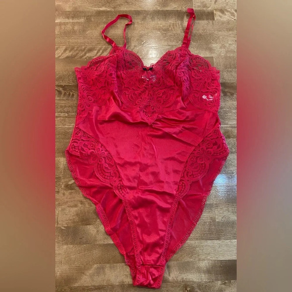 APPLAUSE Vintage Red Lace High Cut Teddy 80s 90s Size 34 Made in the USA NWOT - Picture 3 of 11
